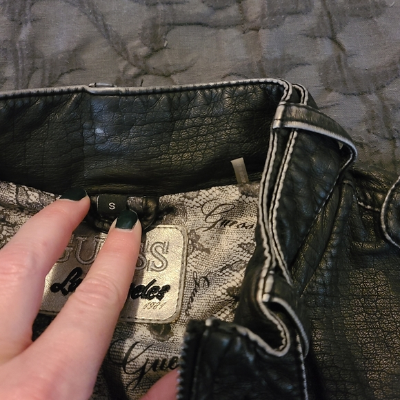 Leather jacket - Picture 2 of 3